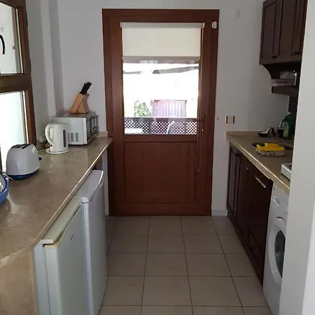 Zakkum Villas 1 Bed Apartment *